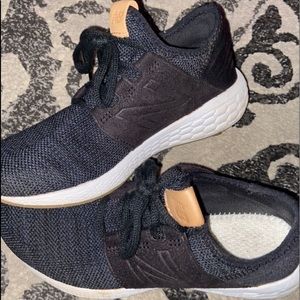 New Balance Tennis Shoes 6.5 Women’s